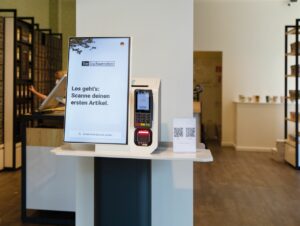 Tee Gschwendner setzt deutschlandweit auf Self-Checkout-Kassen