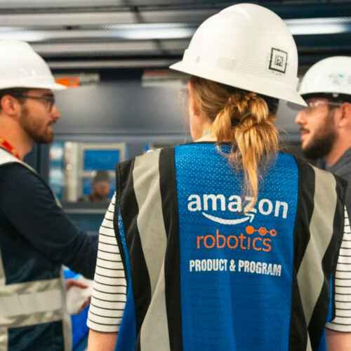 Zusätzlich zu Sequoia investiert Amazon Robotics in mobile Lösungen und testet diese in seinem Forschungs- und Entwicklungszentrum für Robotik südlich von Seattle. 