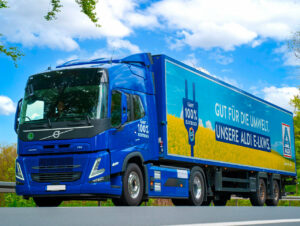 Bei der Einführung der neuen elektrischen Nutzfahrzeuge vertraut Aldi Nord auf die Antriebstechnik von Volvo Trucks.