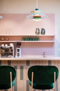 Cafétheke mit individuellem Fliesenspiegel