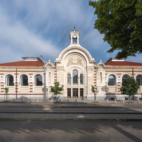Die Fassade des Gebäudes wurde mithilfe von Experten des Regionalen Geschichtsmuseums in Sofia restauriert